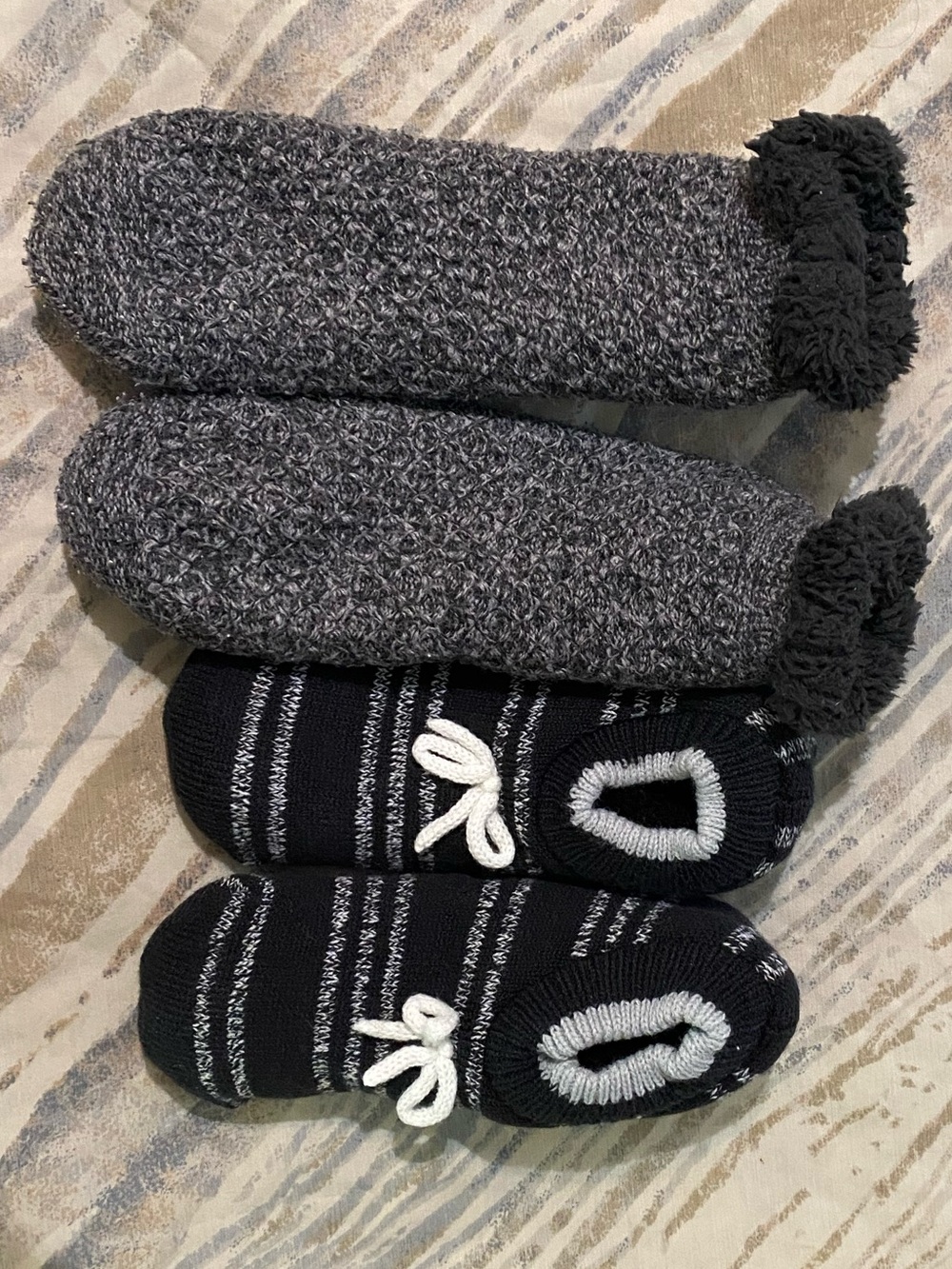 Women’s Indoor Slipper Socks - Gray & Black (2 Pairs)